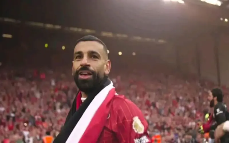 الإعلام البريطاني ينتصر لمحمد صلاح ويهاجم آرني سلوت في ليفربول.